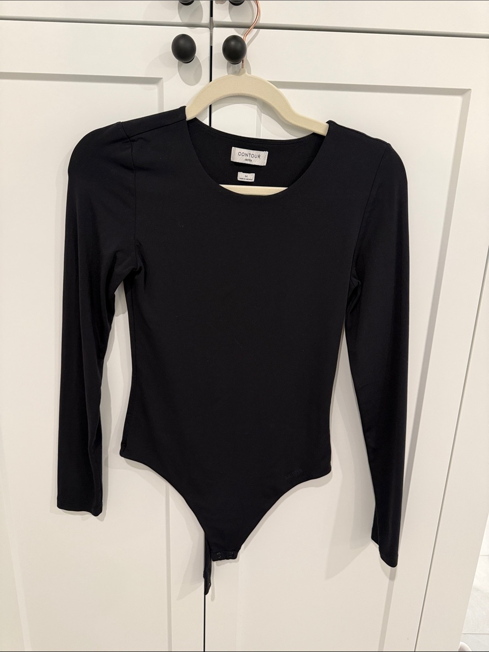 Aritzia Contour Black Long-Sleeve Bodysuit
